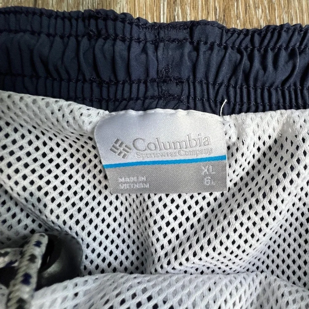 Columbia PFG Shorts Mens XL Blue Omni-Shade Nylon Mesh Lined Fishing Hiking